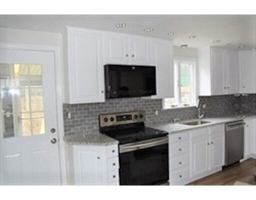Building Photo - 1 Seneca Ln