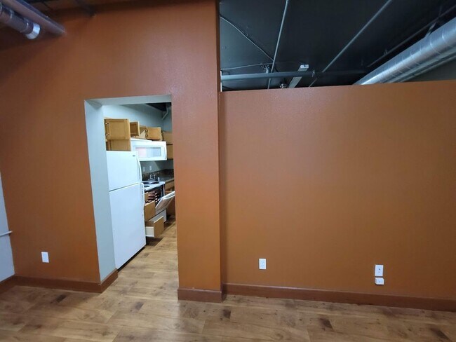 Building Photo - 123 NE 172nd Ave