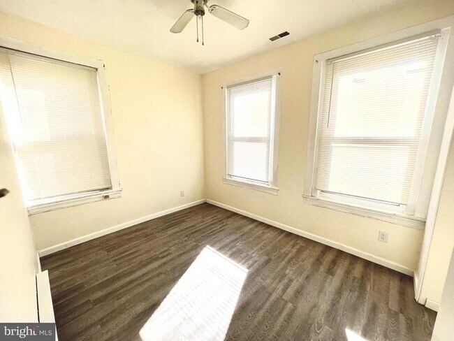 Foto del edificio - 2316 Cecil B. Moore Ave