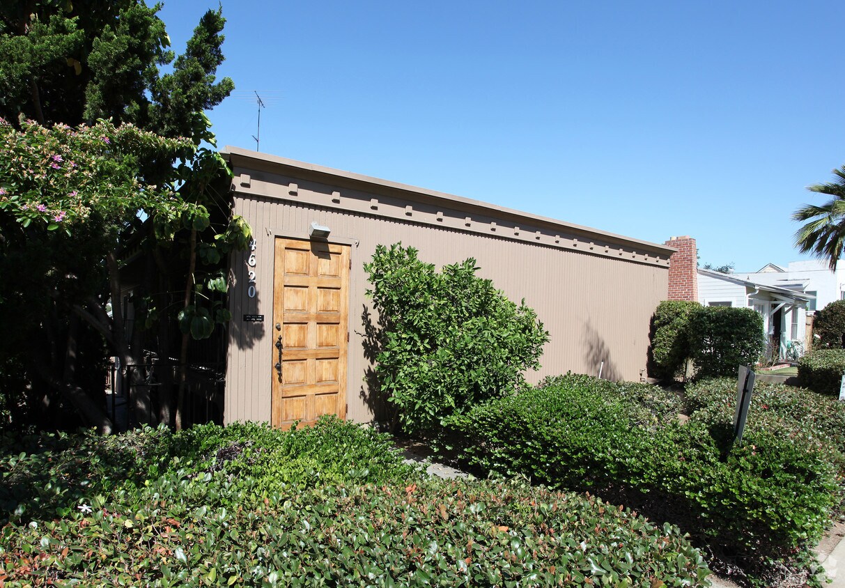 Primary Photo - 4620 4th St