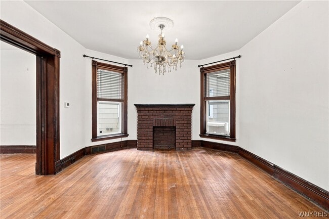 Building Photo - 304 W Delavan Ave