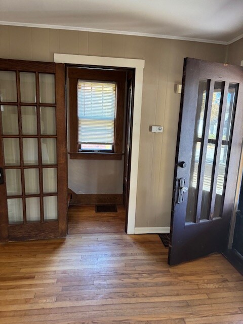 Primary Photo - 301 Allen St