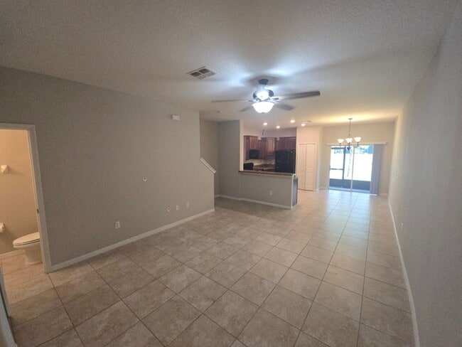 Building Photo - Town House 3/2.5 in Riverview