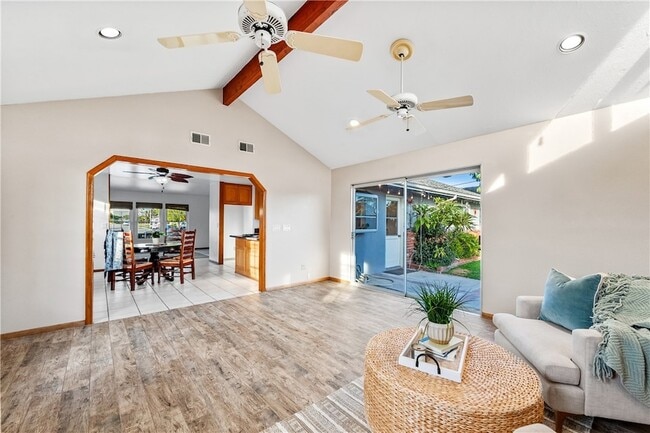 Foto del edificio - 6682 Alexandria Dr