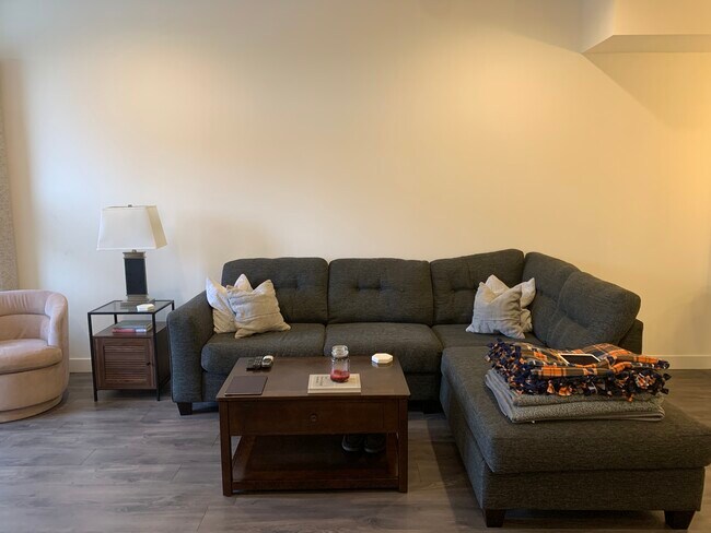 Foto del edificio - 1509 N Western Ave