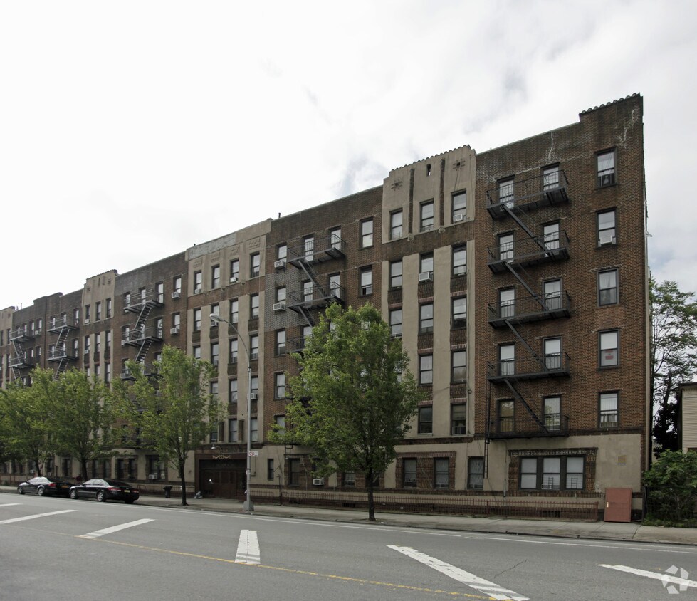 Building Photo - 270 Empire Blvd