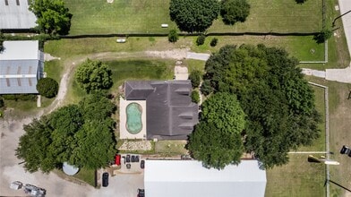 Building Photo - 20240 Cypress Rose Hill Rd