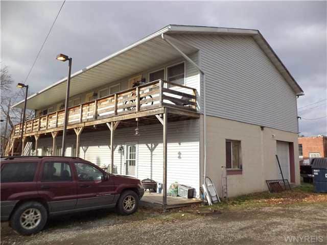 Primary Photo - 6th Street Apartments