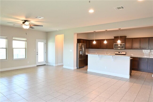 Foto del edificio - 124 Gray Wolf Dr