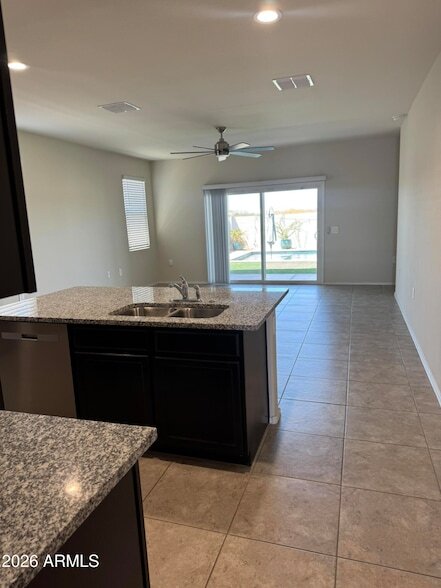 Foto del edificio - 24718 N 184th Ln