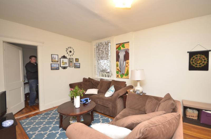 Foto principal - 1622 Commonwealth Ave