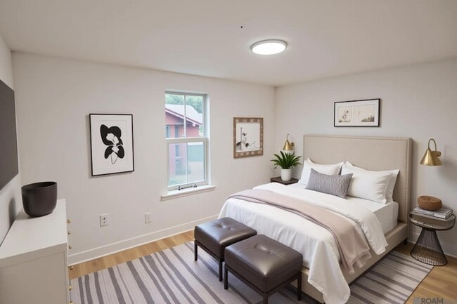 Building Photo - 30114 Oak St