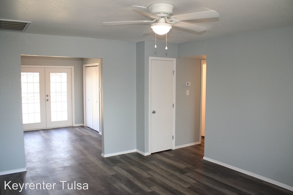 3 br, 1.5 bath House 13621 S. Glen Street House Rental in Glenpool