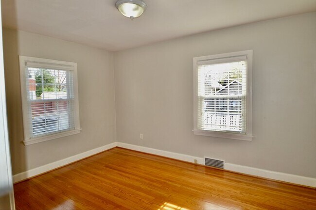Foto del edificio - 148 Breckenridge Ln