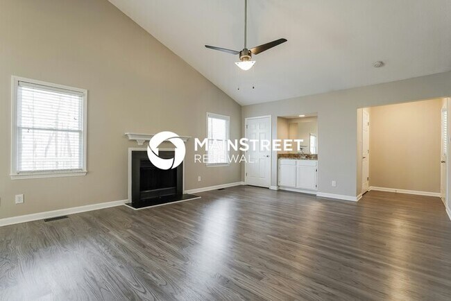 Building Photo - 3 Bedroom Pet-Friendly Home in Greensboro,...