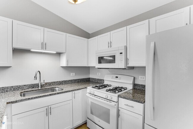 Building Photo - 1003 Radclyffe Ct