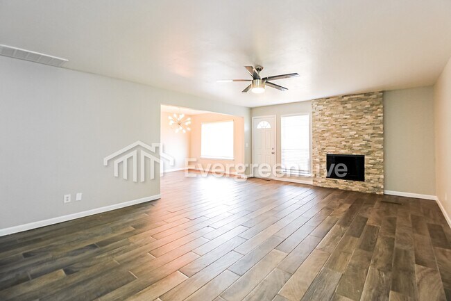 Building Photo - 13341 NW 84th St