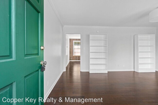Building Photo - 3 br, 2 bath House - 1602 Iroquois Rd