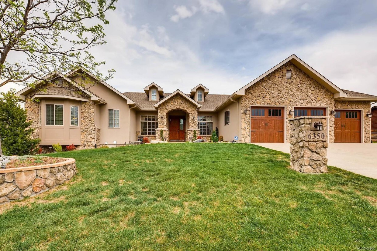 Primary Photo - 6350 Mountain View Dr