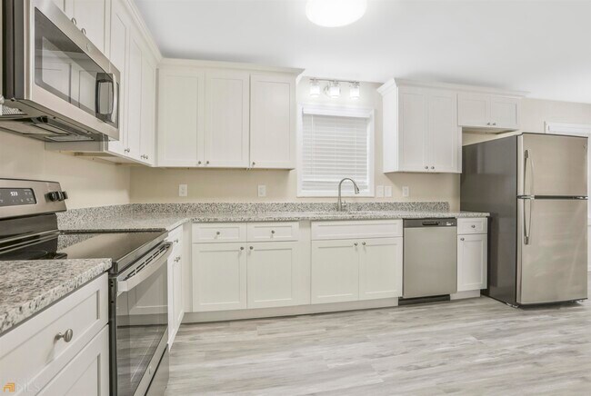 Foto del edificio - 2400 Shire Ct