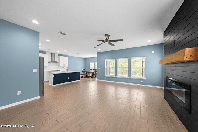 Building Photo - 200 Starnberg Ct