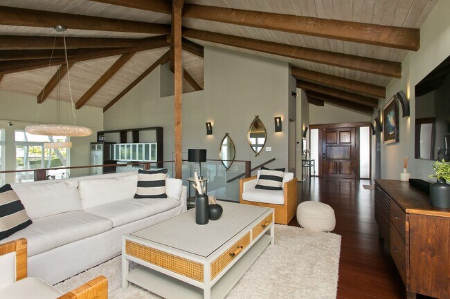 Foto del edificio - Elegant Oceanview Residence in Prestigious Hawaii Loa Ridge – 3 Bed / 3 Bath