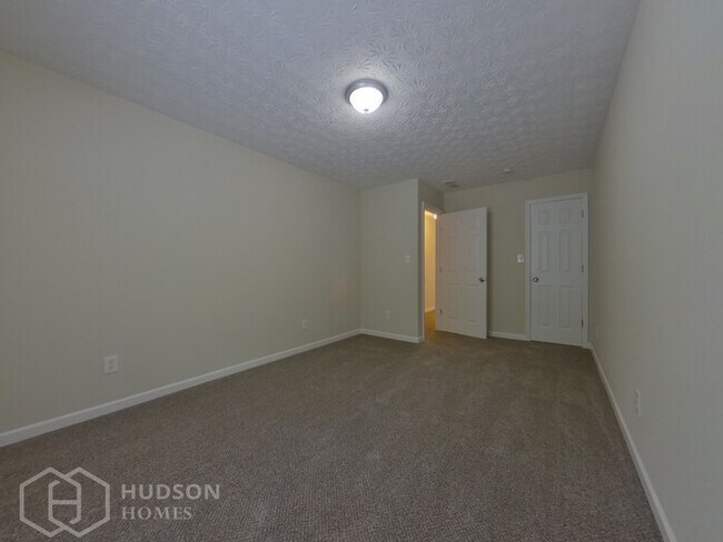 Foto del edificio - NOW AVAILABLE!  7185 Sweet Gum Court, Lith...