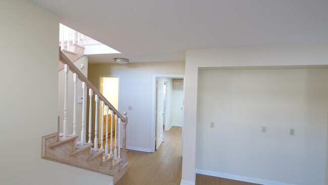 Foto del edificio - 2219 Gates Ave