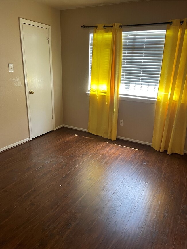 Building Photo - 12419 Sungate Ln