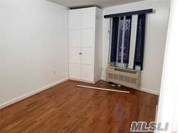 Foto del edificio - 87-12-87175 175th St