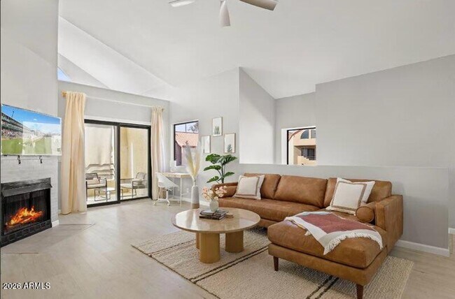 Foto del edificio - 10301 N 70th St