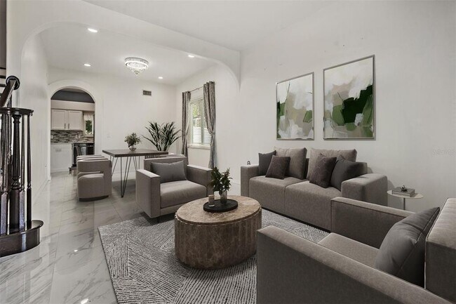 Foto del edificio - 380 Rosalind Ln