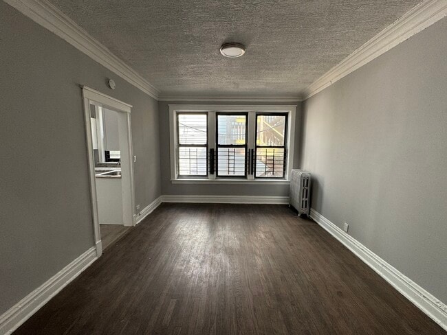 Building Photo - 2666 E 77th St