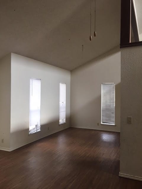 Building Photo - 2565 Kessler Dr