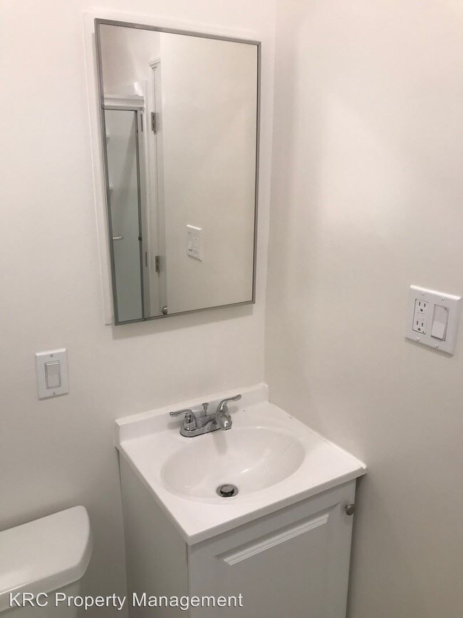 Foto del edificio - 2 br, 2 bath Apartment - 3028 Third Ave