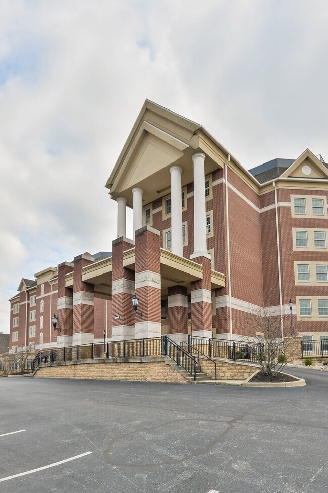 Foto del edificio - 1300 Cardinal Dr