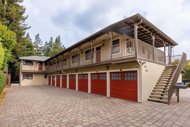 Foto del edificio - 327 Hawthorne Ave