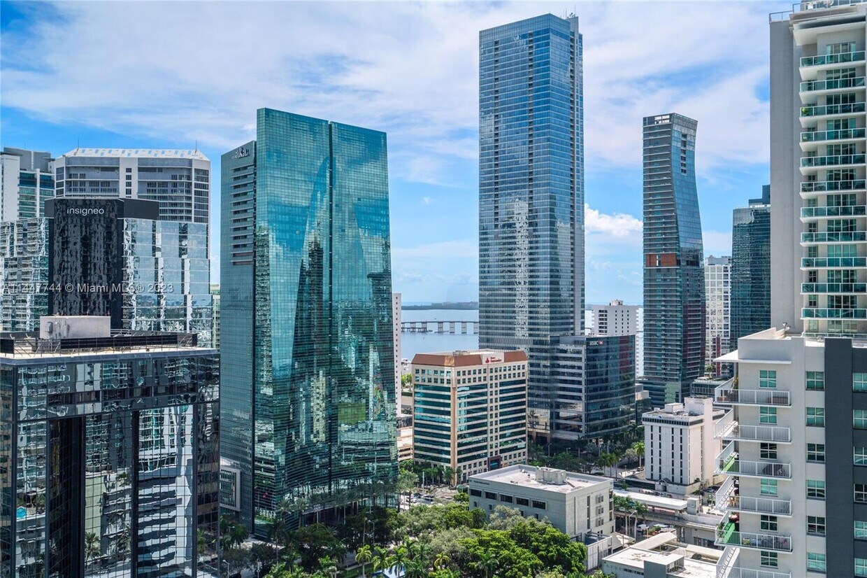 Foto principal - 1100 S Miami Ave