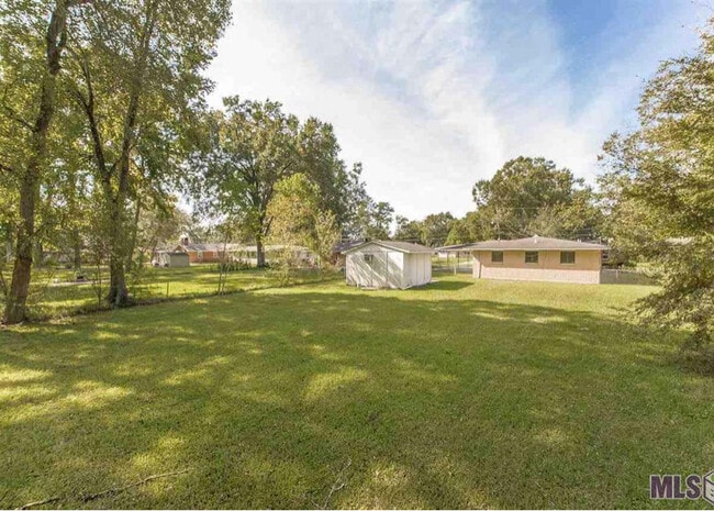 Building Photo - 1466 Harco Dr