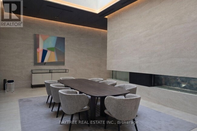 Building Photo - 195 Redpath Ave