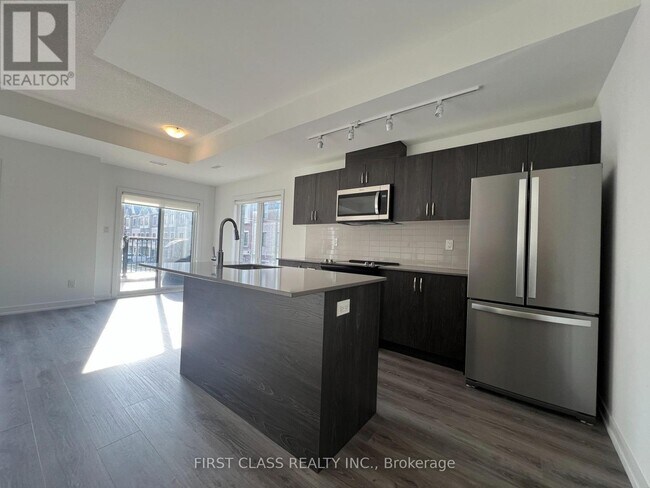 Building Photo - 39 Nordic Ln