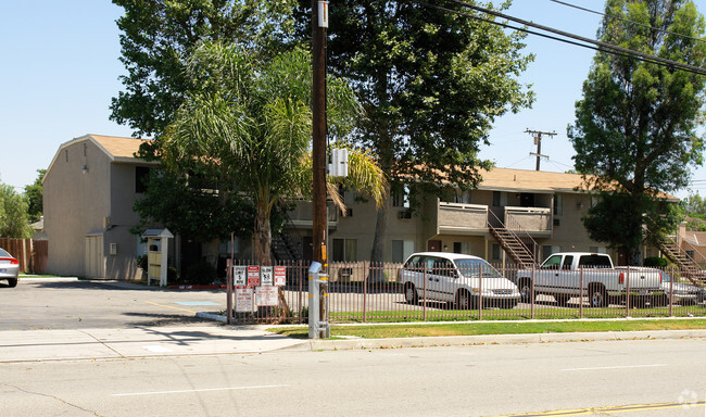 Foto del edificio - Windrush Apartment Community