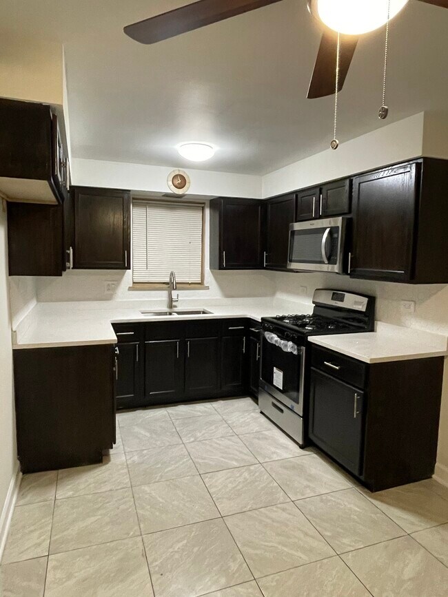 Foto del edificio - 3307 Highland Ave