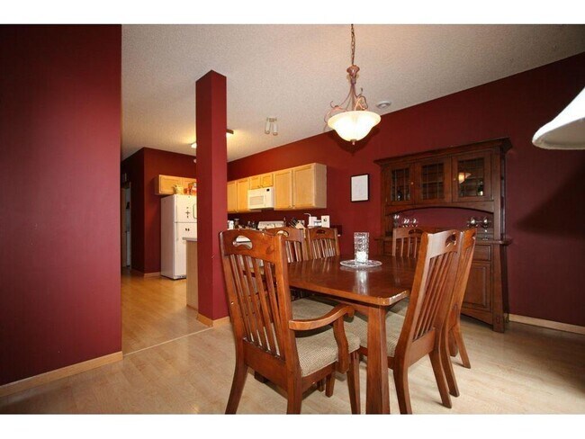 Foto del edificio - 9438 Marshall Rd