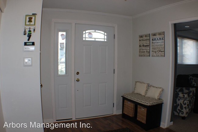 Building Photo - 4 br, 2.5 bath House - 1288 Firwood Drive