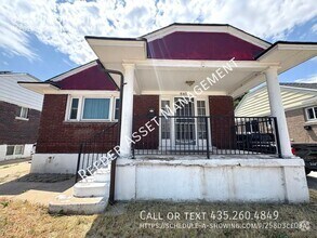 Building Photo - 845 Binford St