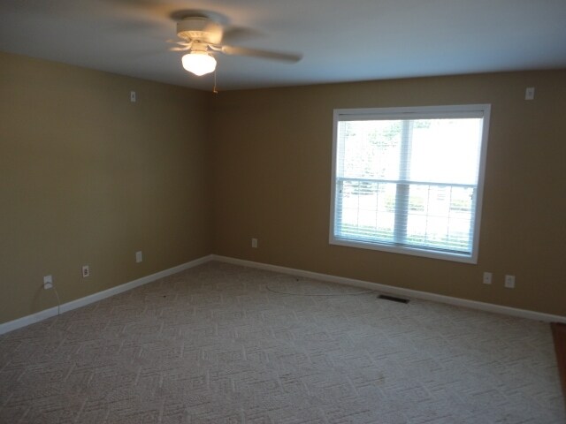Building Photo - 2609 Alder Ridge Lane