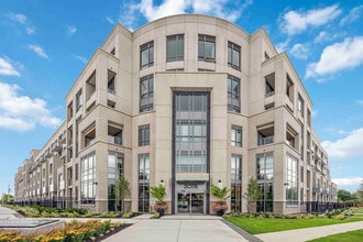 Building Photo - 2075 King Rd