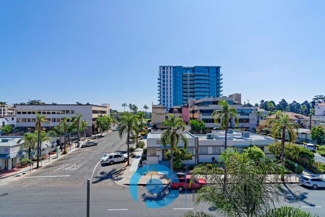 Foto del edificio - 2870 Fourth Ave