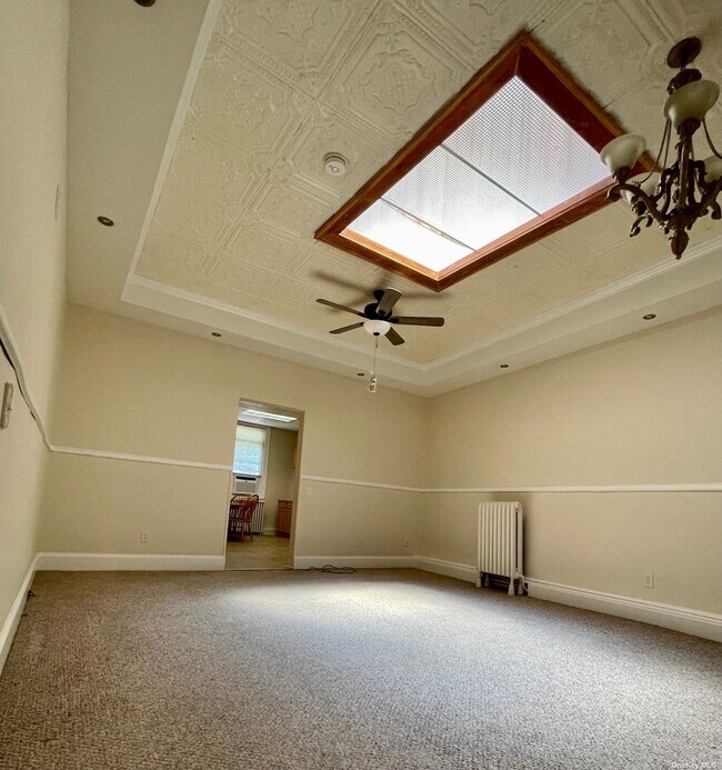 14 Main St, Sayville, NY 11782 House Rental in Sayville, NY